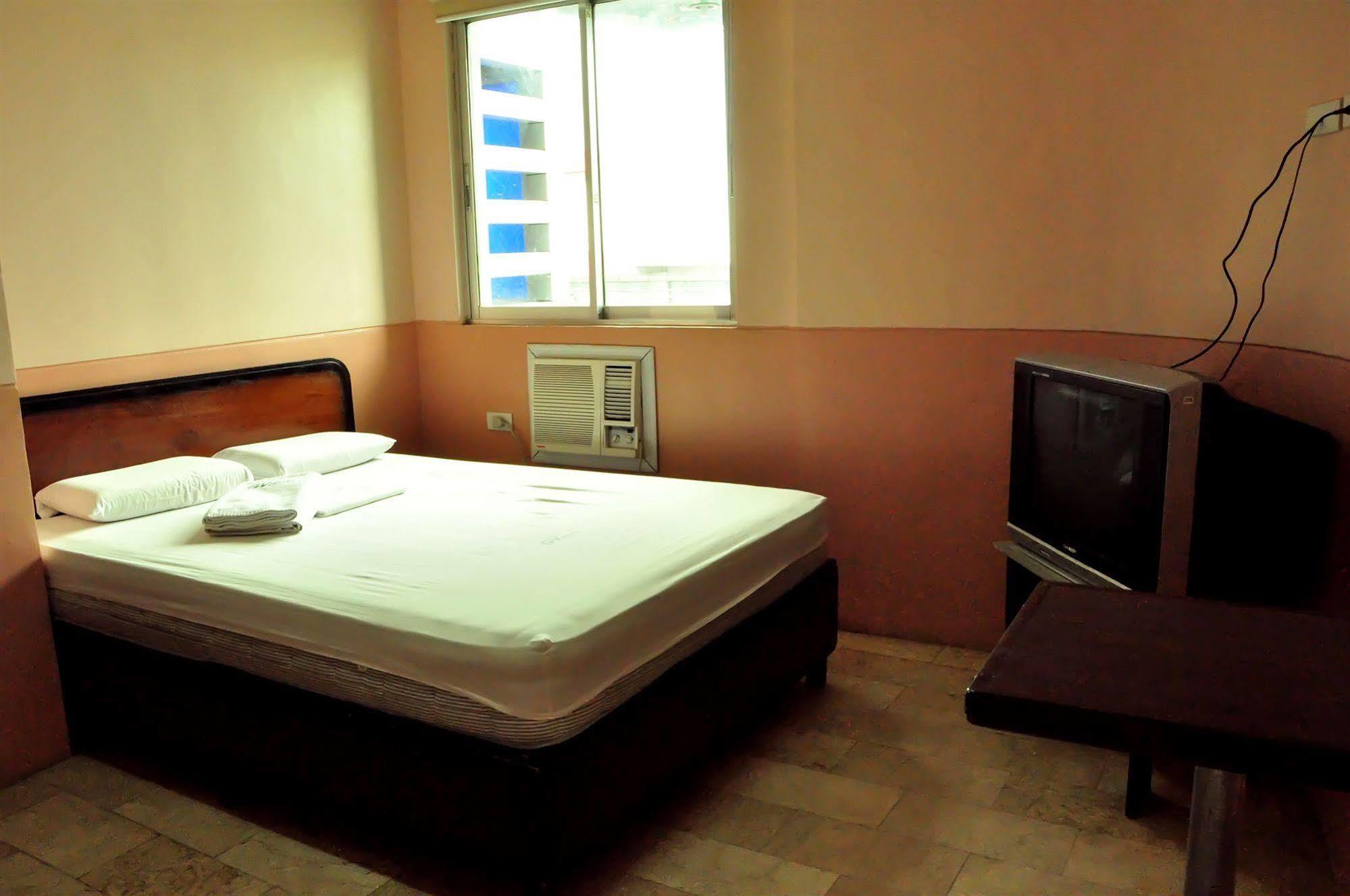 Gv Hotel Talisay Cebu Zewnętrze zdjęcie
